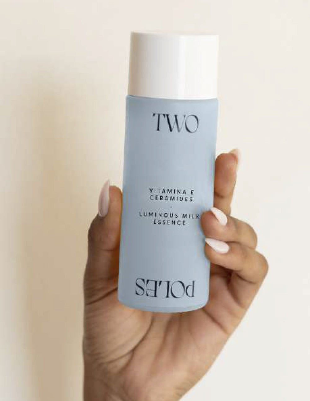 Two Poles Luminous Milk Essence