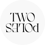 logo de la marca two poles
