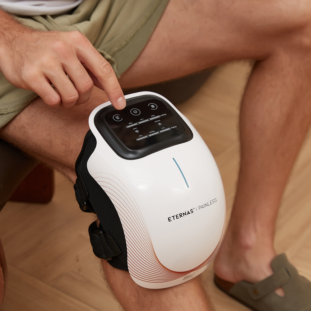 Eternas Masajeador de Rodilla Inalámbrico | Alivio del Dolor Articular por Infrarrojos, Calor, Láser y Vibración