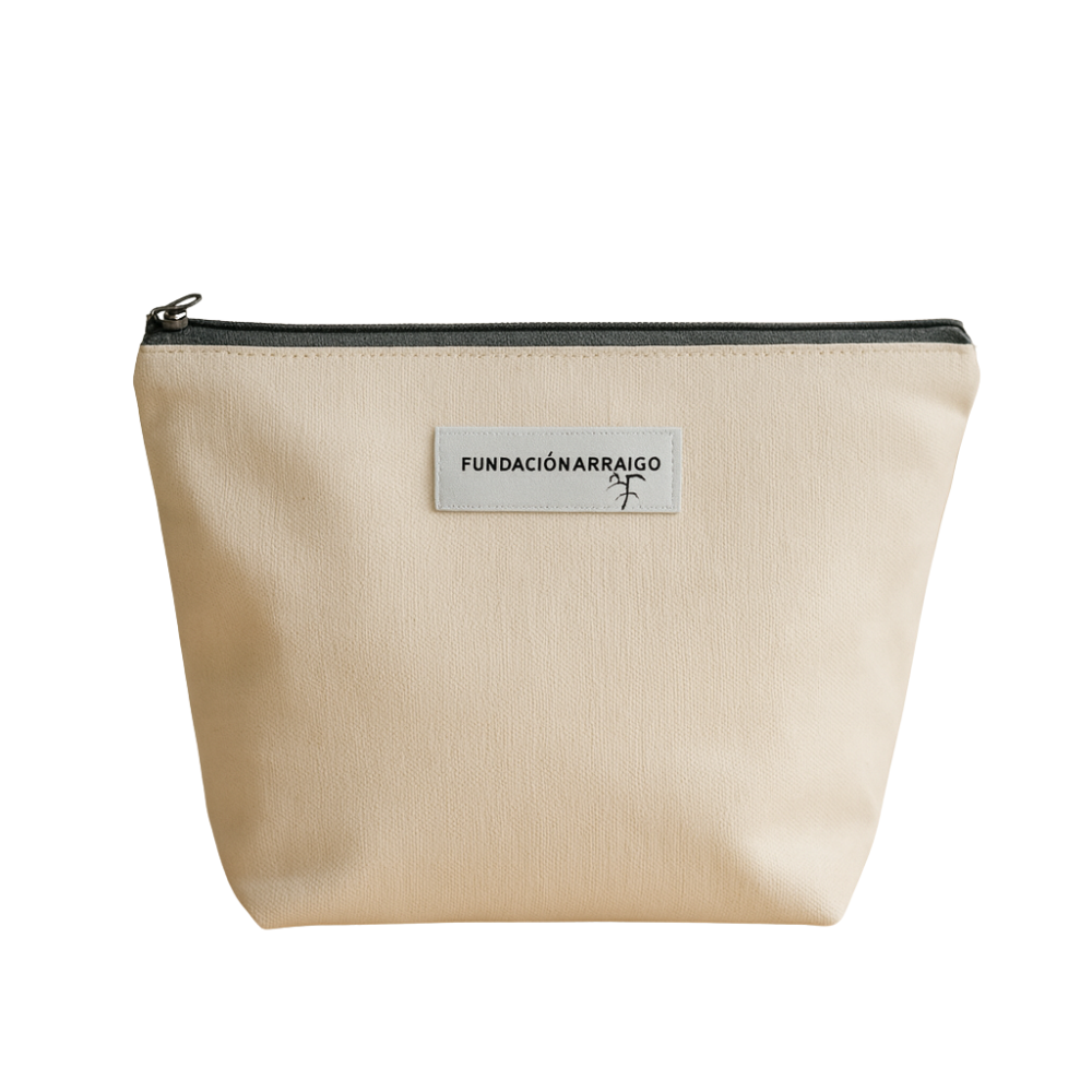 Fundación Arraigo Neceser - RG