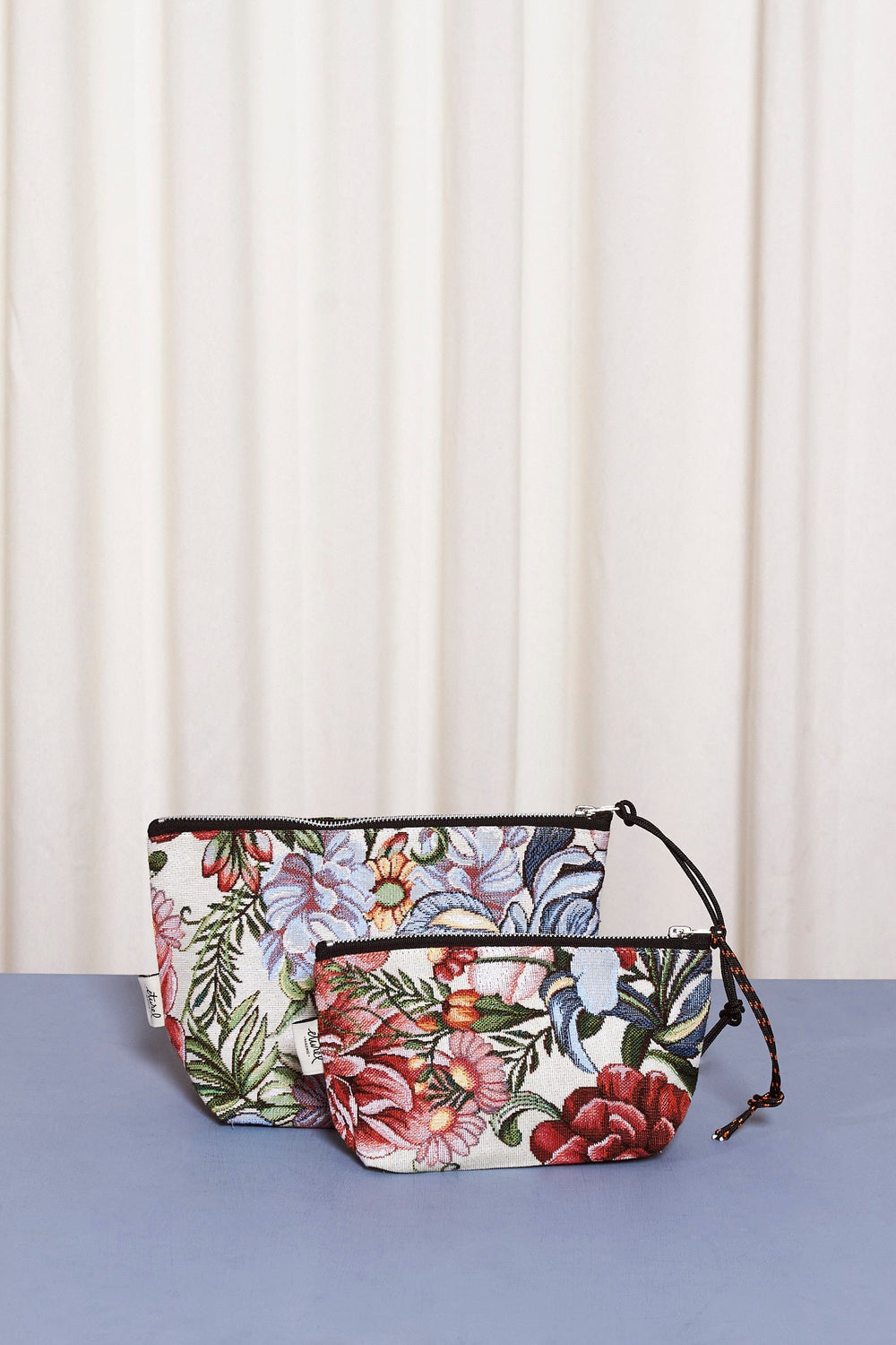 Eturel Neceser jacquard crisantemos rojos