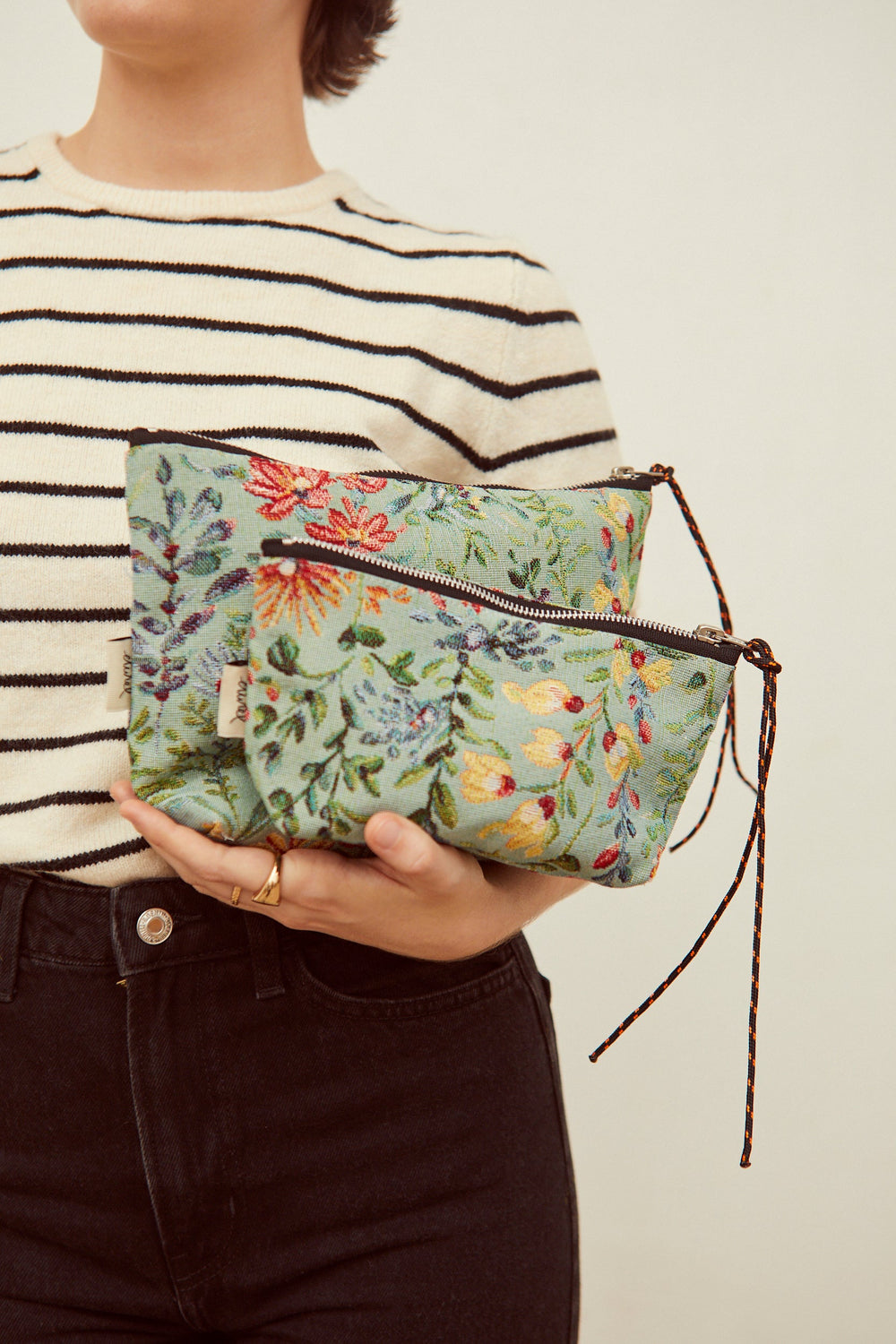 Eturel Neceser tejido jacquard flores azaleas celeste 25cm