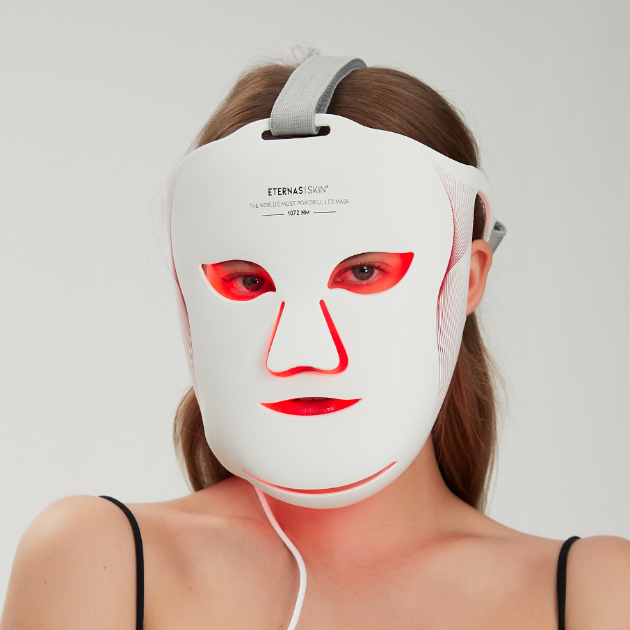 La Máscara LED Más Potente del Mundo - DNIR 1072nm