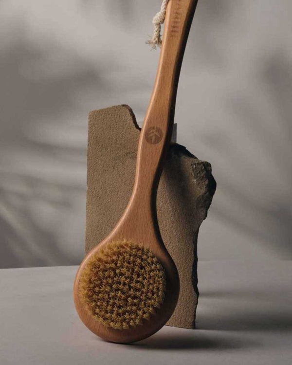 Banbu Cepillo de madera exfoliante bath brush - 4