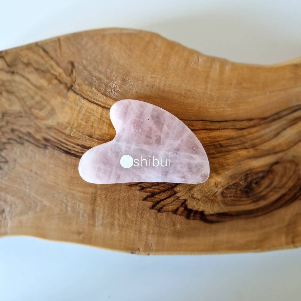 Shibui Gua sha corazón cuarzo rosa