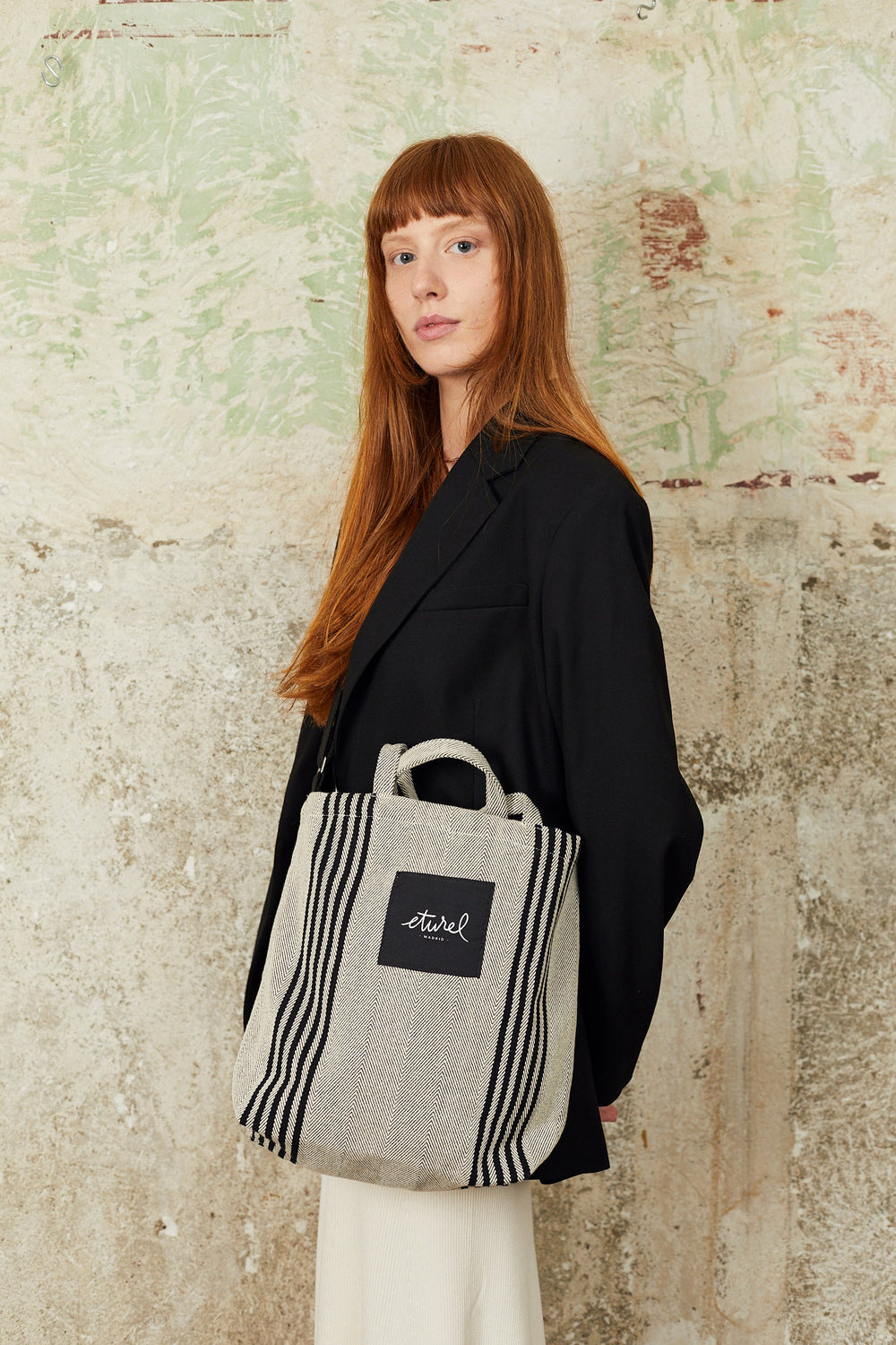 Eturel Tote bag cruzada sarga de burgos negro